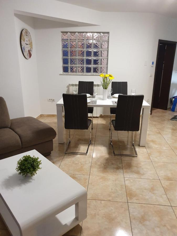 Apartma Maja, Mateja โคเปร์ ภายนอก รูปภาพ